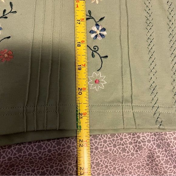 SHORT SLEEVED TOP - Picture 6 of 7